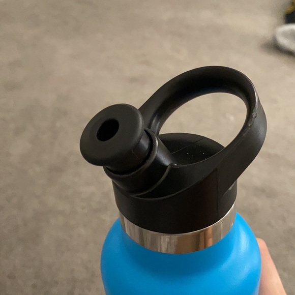 Hydro flask - Picture 3 of 3